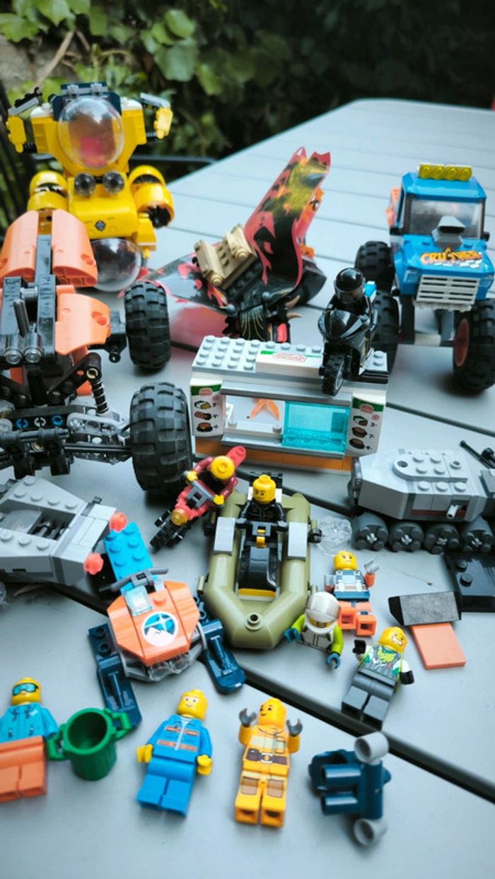 Vrac de lego city star wars Ninjago avec figurines - photo numéro 4