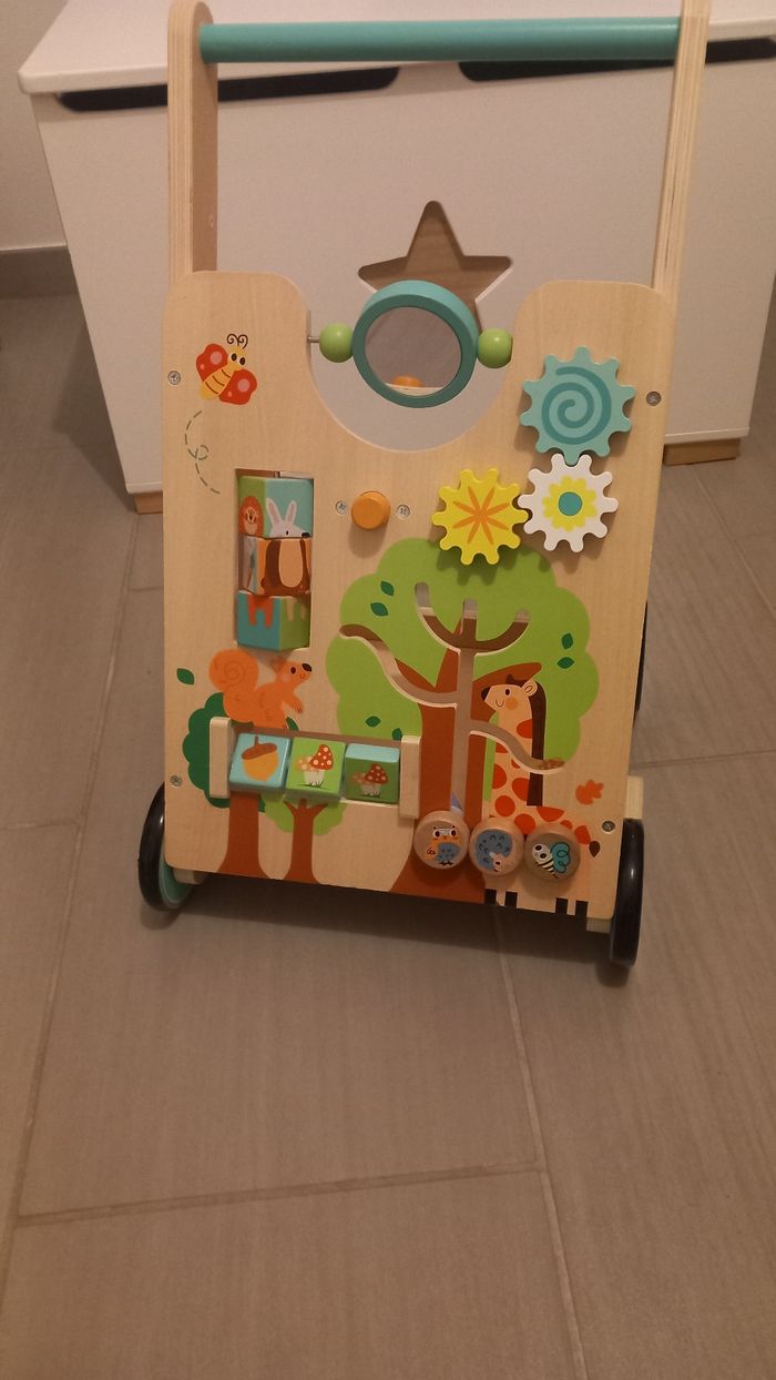 Trotteur en bois