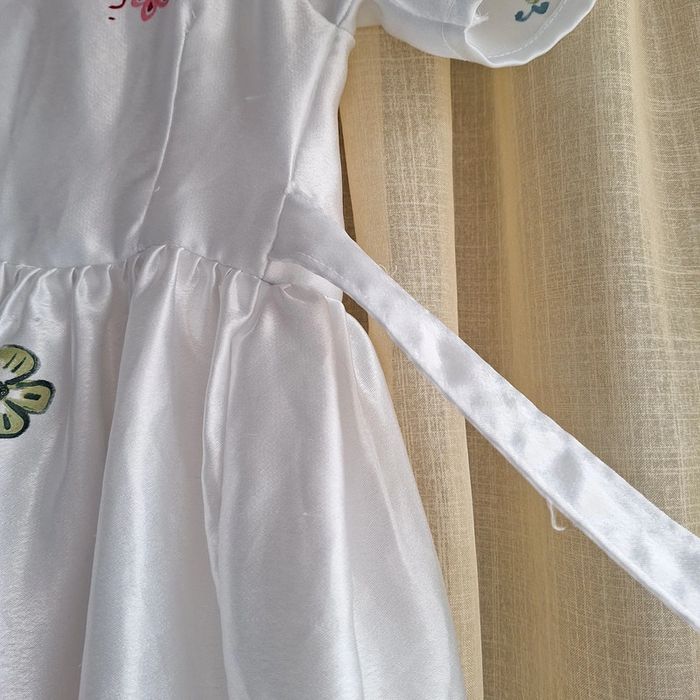 Robe 5 6 ans - photo numéro 4