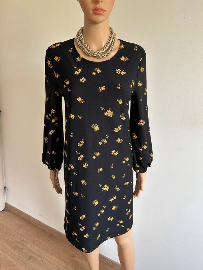 Robe casual imprimée noire et jaune Mango taille M jamais portée