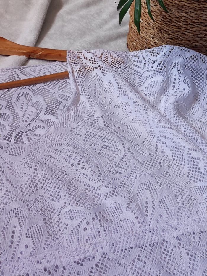 Haut dentelle taille s/m - photo numéro 2