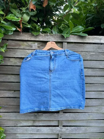 Jupe Kiabi bleu jean – Taille 40 très bon état