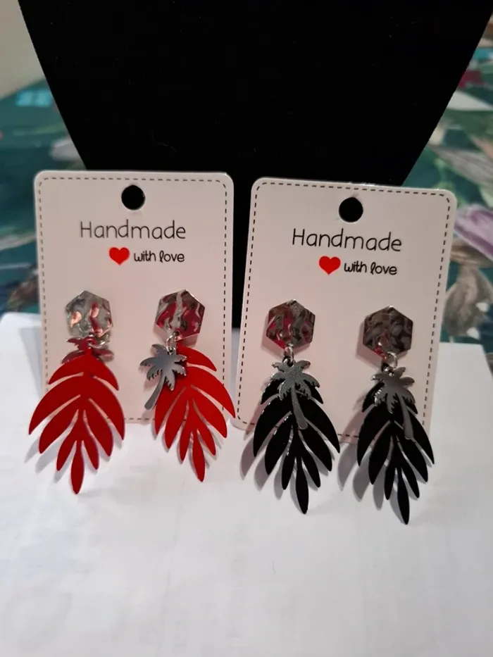 Magnifique lot de 2 paires de boucles d oreille femme neuve - photo numéro 3