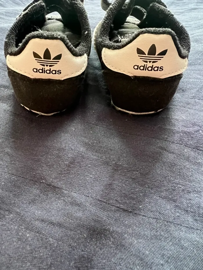 Basket adidas Mixte bébé Dragon L2w Crib Sneakers Basses, taille 18 très bon état - photo numéro 4