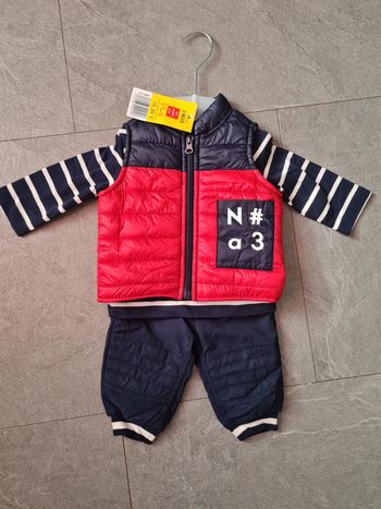 Ensemble 3 pièces neuf taille 3 mois