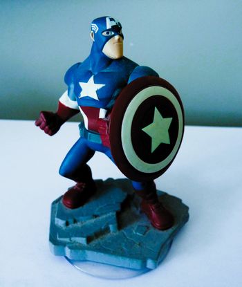Figurine Disney Infinity 2.0 Captain America Marvel Super Heroes Jeu vidéo
