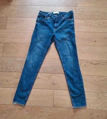 Jean Mango modèle Isa bleu foncé skinny style crop taille 36