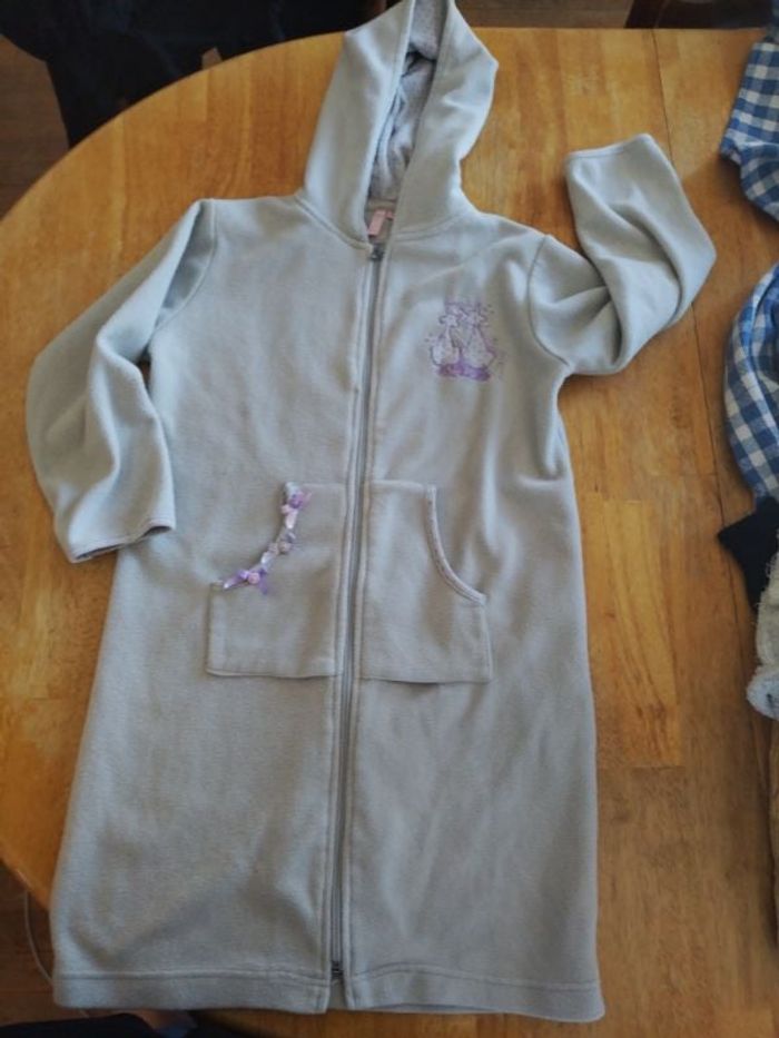 Robe de chambre a capuche