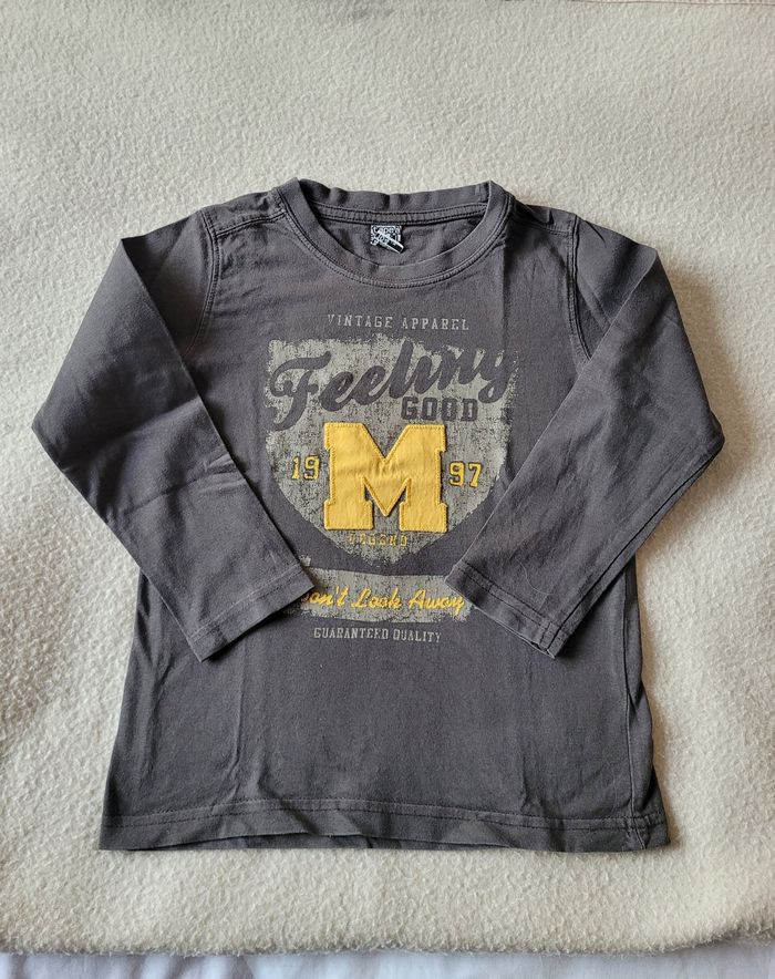 T-shirt manches longues tape à l'oeil 4 ans