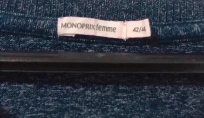 Pull Monoprix demie saison manches longues marine taille 44 - photo numéro 3
