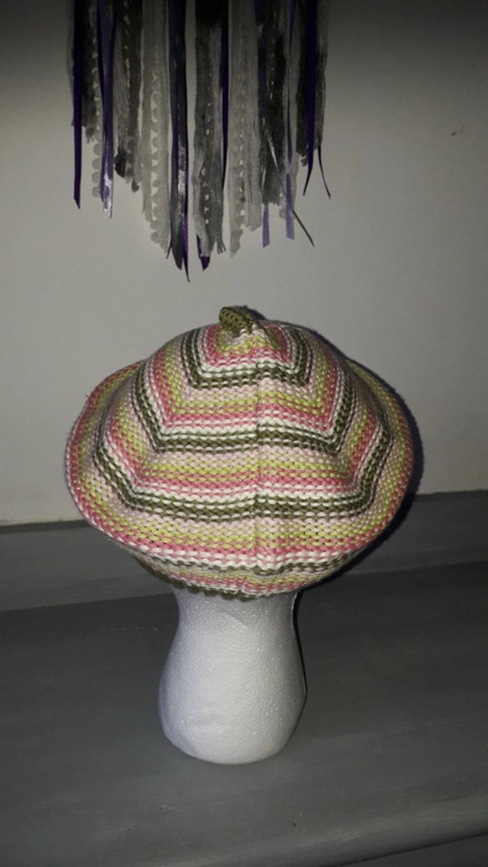 Béret en tricot multicolore - photo numéro 2