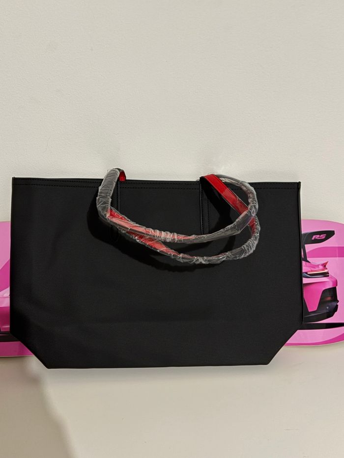 ✨ Superbe Sac Lacoste + Pochette – Neufs ✨ - photo numéro 2