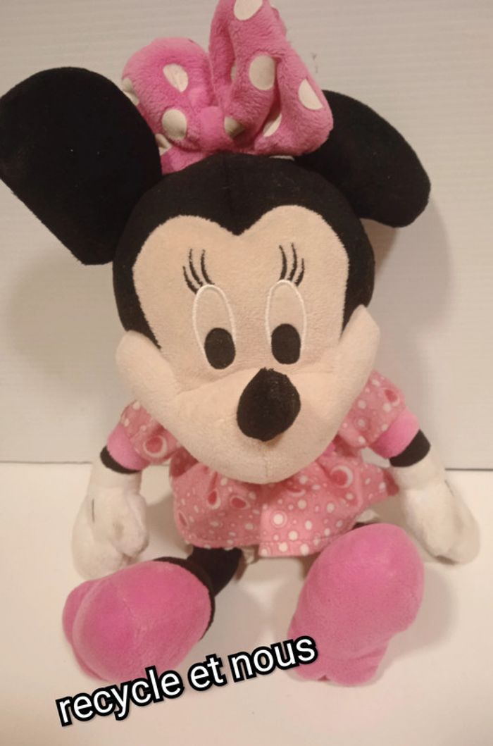 peluche minnie '' qui rigole ''