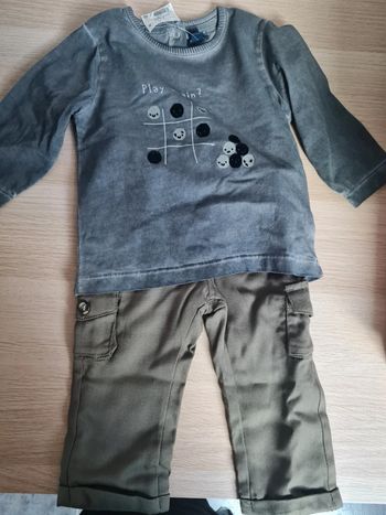 Ensemble pantalon kaki et t-shirt gris garçon kiabi 12 mois neuf