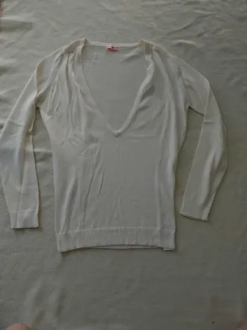 Pull blanc cassé grand col TM