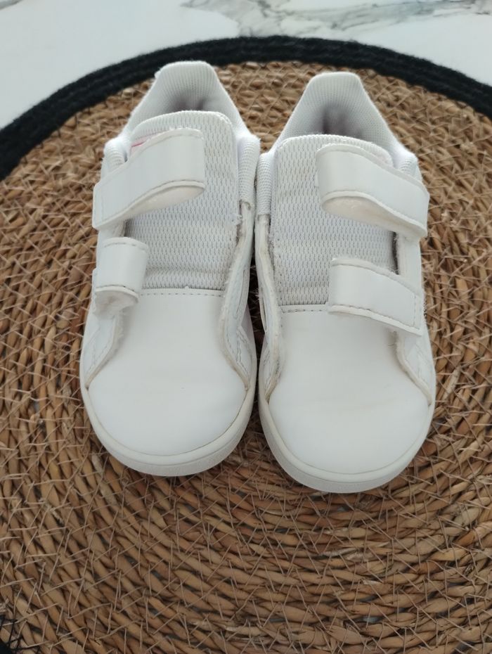 Baskets Adidas blanches et roses - photo numéro 2