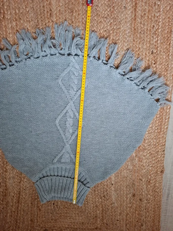 Poncho,cape gris pull gris col montant  12 ans - photo numéro 6