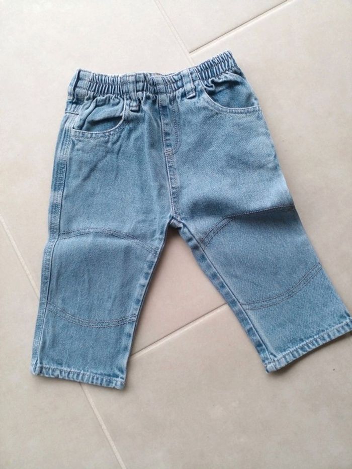 Pantalon en jean et chemisette - photo numéro 2