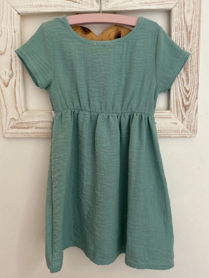 Robe légère neuve fille 4 ans - photo numéro 4