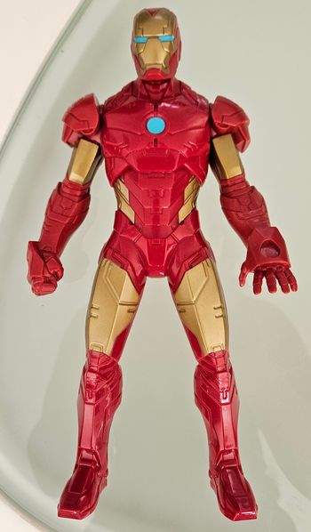 Figurine iron man