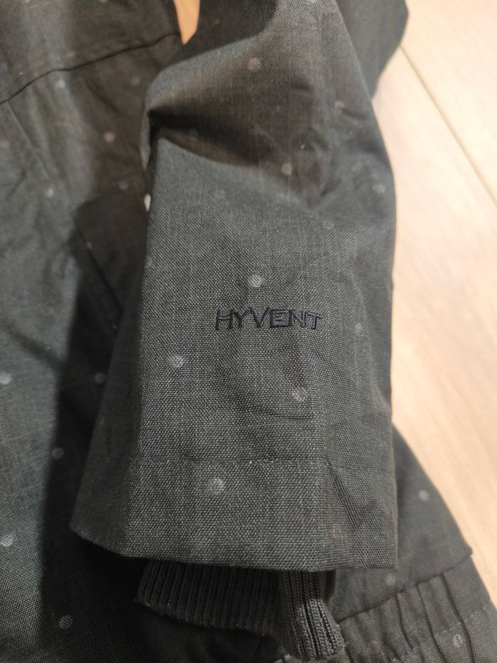 Veste the North face a capuche, taille M, noir a pois blanc, très bon état, - photo numéro 4