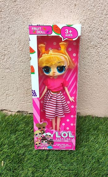 Figurines Poupée LOL surprise neuf dans emballage taille 25cm
