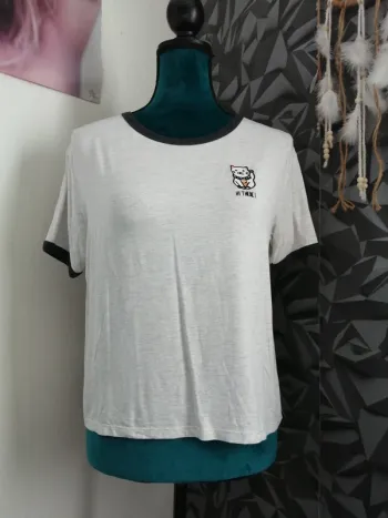 Tee-shirt blanc chiné avec détails gris et broderie chat japonais / gémo / (L)