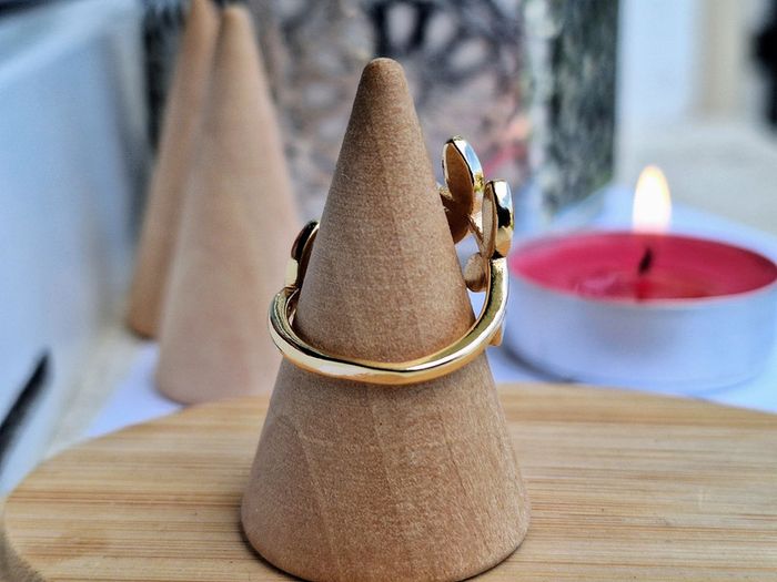 Bague Ouverte réglable en feuille Doré minimaliste, feuille en nacre blanche, feuille de Dainty - photo numéro 2
