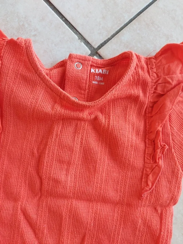 Tee-shirt rouge 18 mois - photo numéro 2