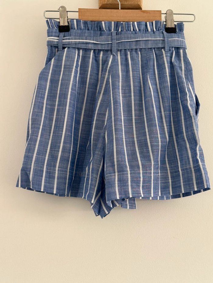 Short a rayures - photo numéro 3