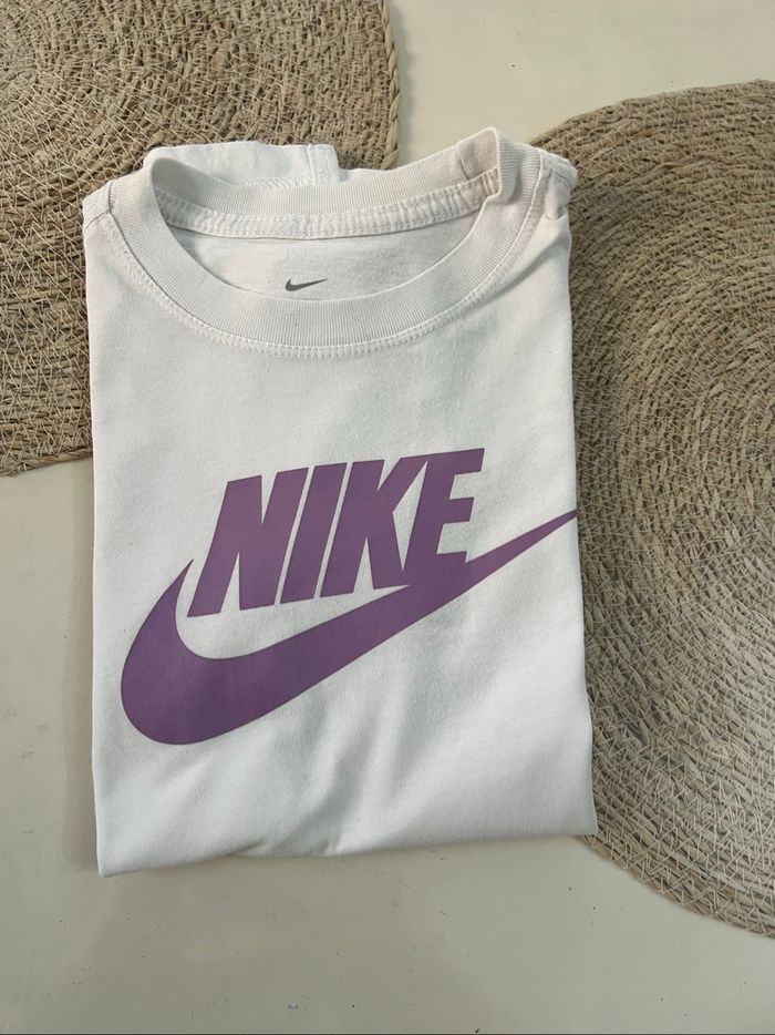Un t-shirt Nike taille S (128-137 cm) - photo numéro 7