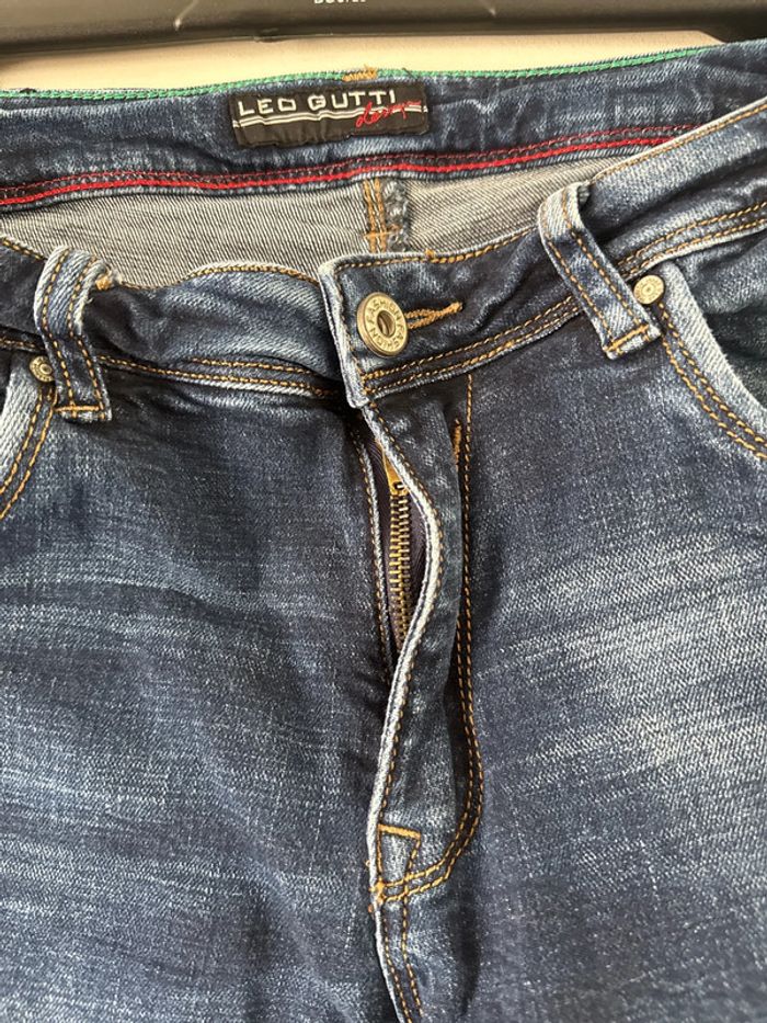 👖 Jeans homme effet déchiré - Taille 40 -w31- brut - très bon état- Léo gutti - photo numéro 4
