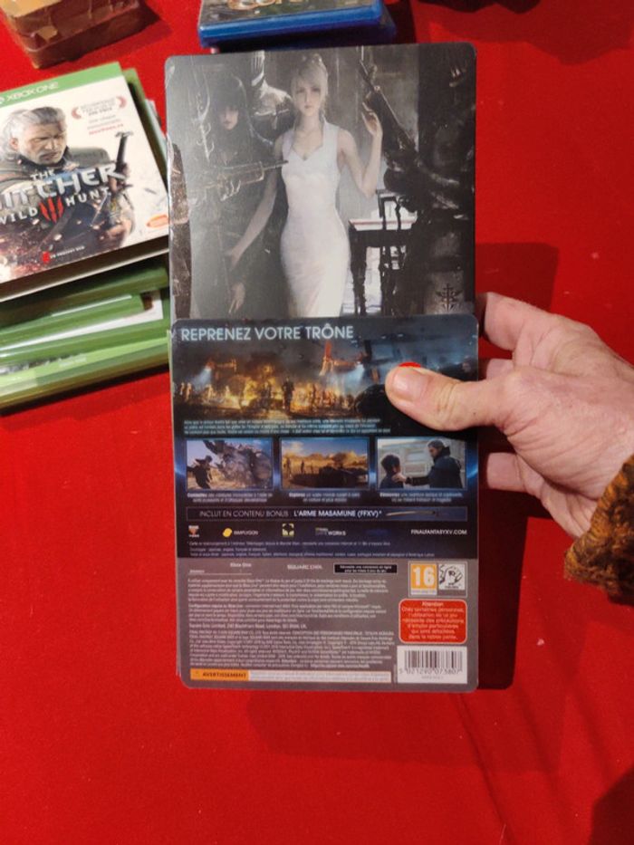 Finale fantasy XV édition spéciale Steel box Xbox one - photo numéro 2