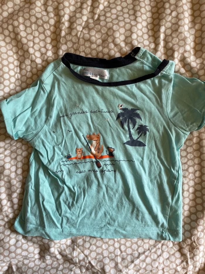 TEE shirt dinosaure
