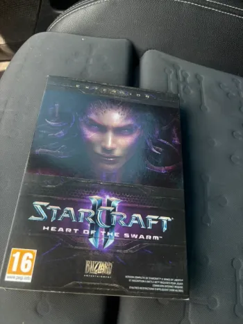 StarCraft II: Heart of the Swarm - PC - Comme Neuf