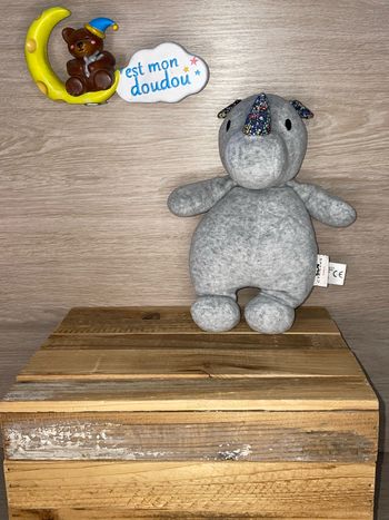 CYL01 doudou rhinocéros 🦏 cyrillus