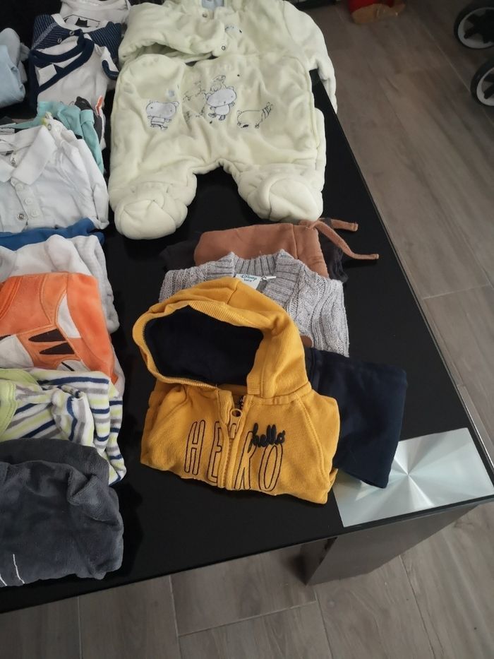 Lot vêtement garçon 1 mois