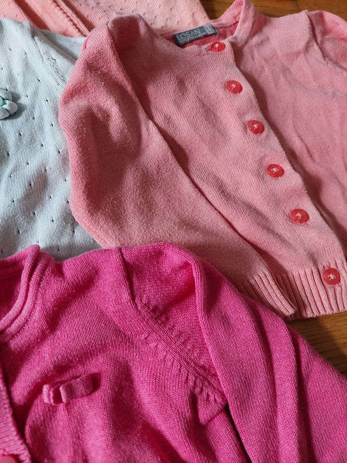 Lot Gilet 6mois - photo numéro 3