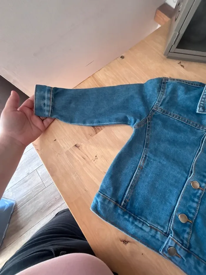 🩵 Veste en  coton couleur jean • Storytelling • 5 ans 🩵 - photo numéro 3