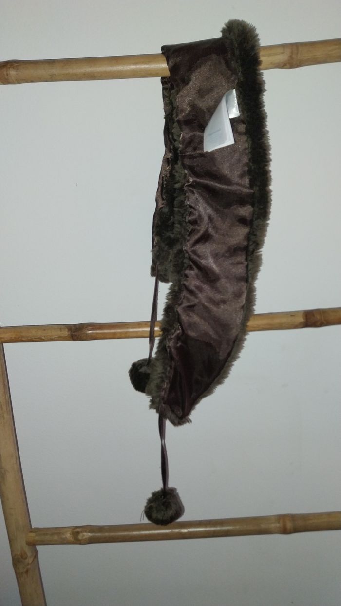 Écharpe/ Tour de cou fausse Fourrure marron by Okaidi excellent état - photo numéro 3