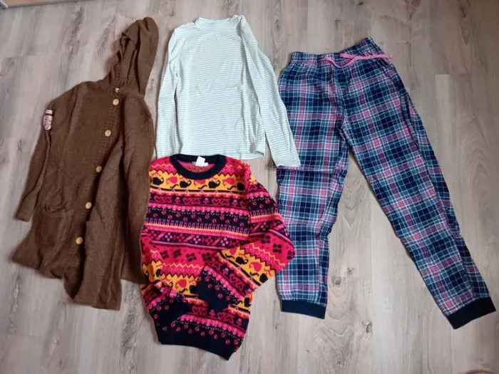Lot divers vêtements fille 12 ans