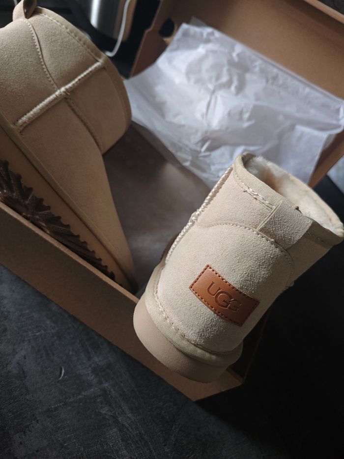 Ugg neuve - photo numéro 3
