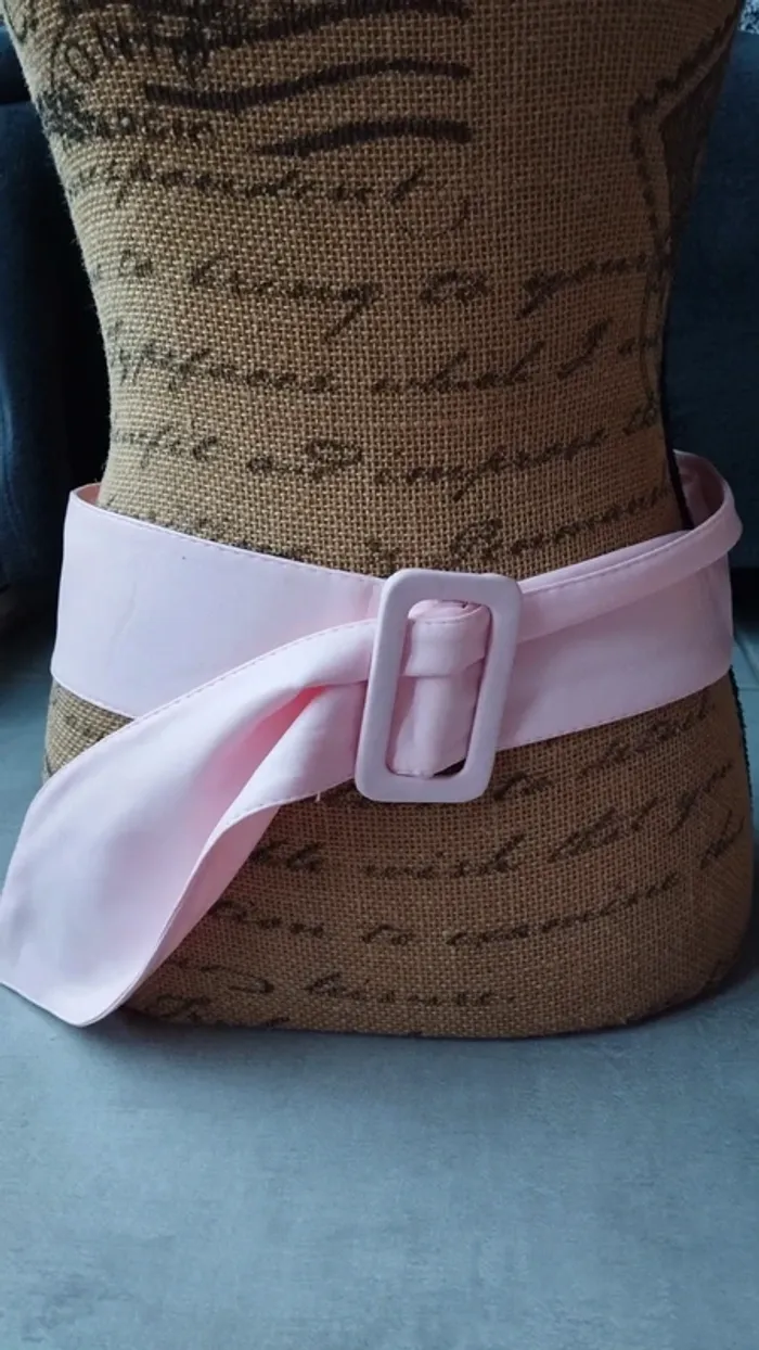 Ceinture souple rose femme