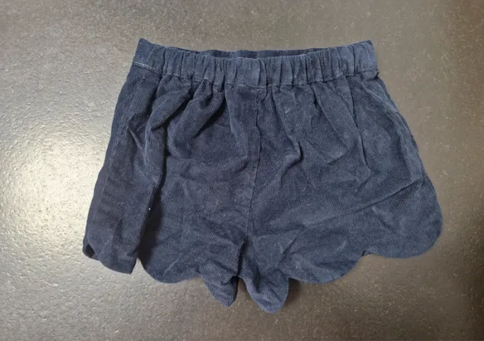 Magnifique short noir velour jacadi fille taille 24 mois - photo numéro 2