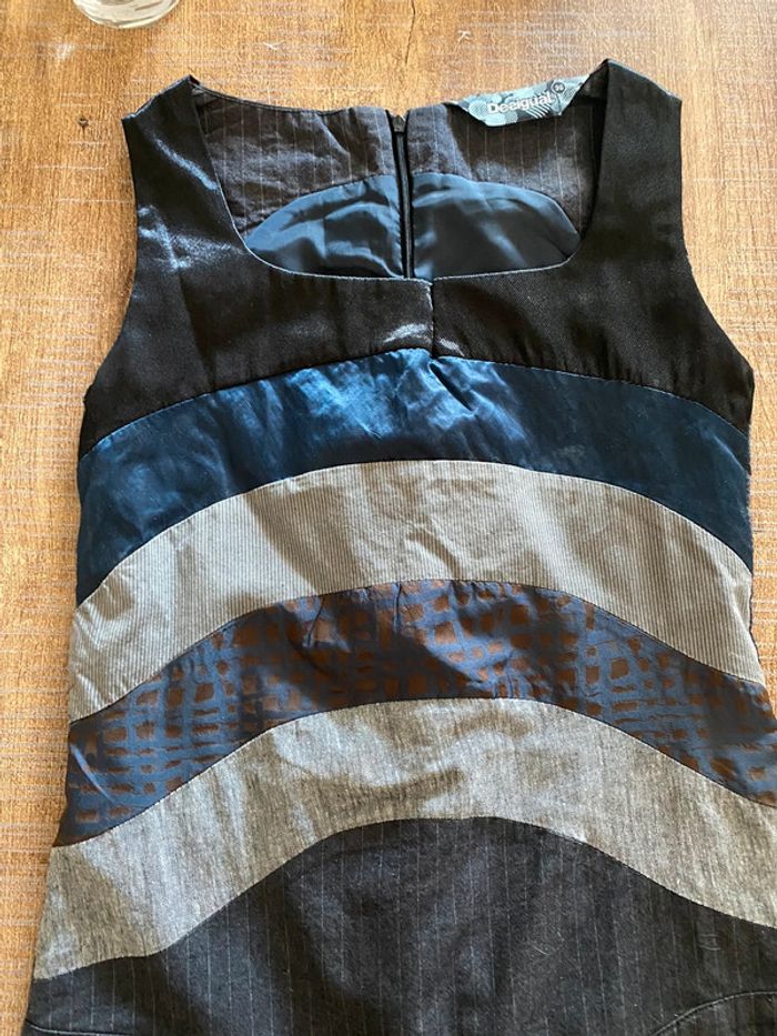 Robe originale multimatériaux - Taille 36 - Très bon état - Desigual - photo numéro 4
