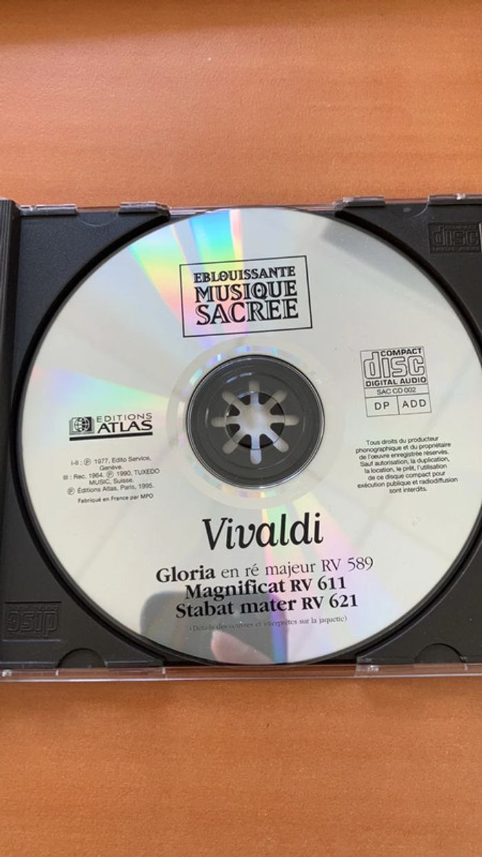 CD. Vivaldi. Gloria. Magnificat Stabat Mater. - photo numéro 4