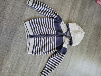 Gilet zippé 2ans