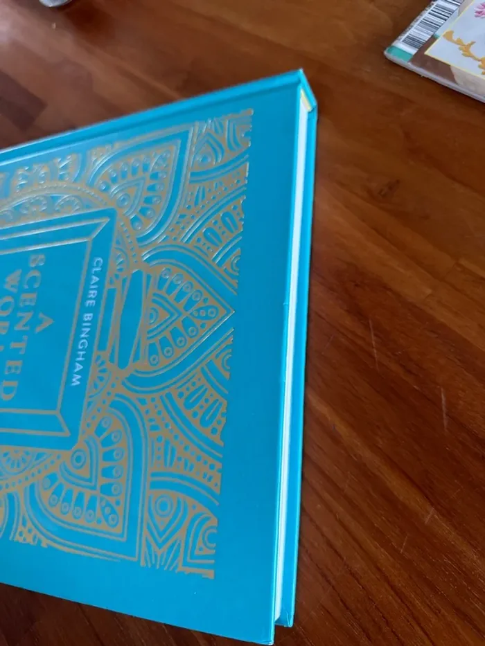 Livre à scented world - photo numéro 5