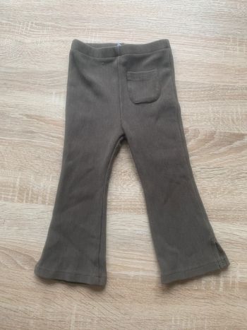 • Pantalon Zara Kaki ~ 12/18 m •