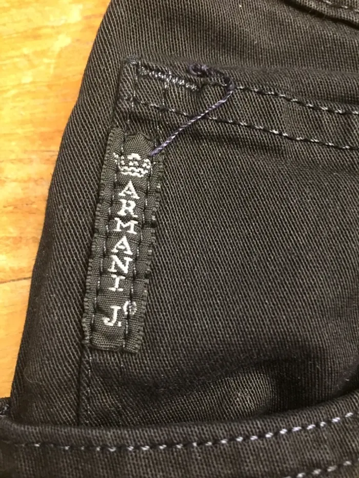 Armani Jean XS size26 - photo numéro 3